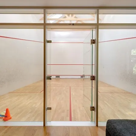 Luxury Seaside Near Gdansk With Squash Court
